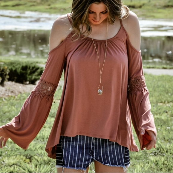 RELISTEDPink cold shoulder crochet bell sleeve top - Picture 8 of 8